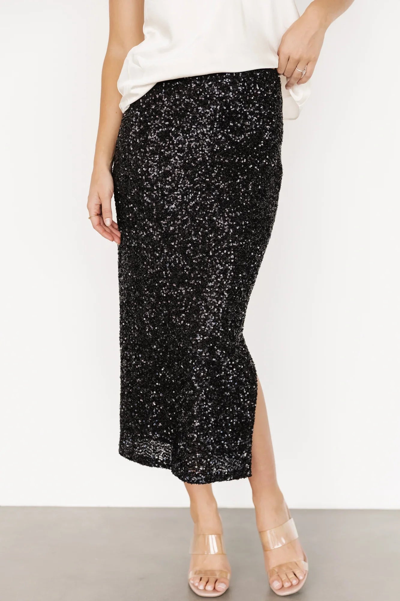 Charmed Sequin Midi Skirt | Black